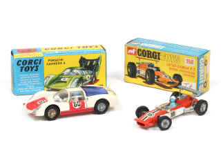 Lot 271 - CORGI TOYS (GB) (2)