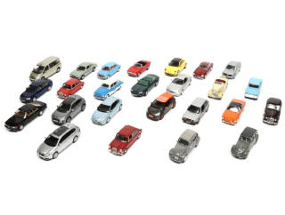 Lot 218 - DIVERS (25)