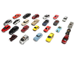 Lot 223 - DIVERS (25)