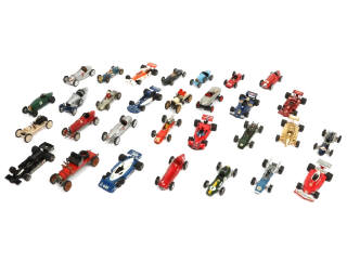 Lot 231 - DIVERS (30)