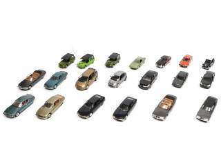 Lot 204 - DIVERS (20)