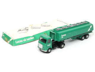 Lot 352 - DINKY TOYS (GB) (1)