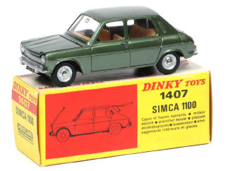 Lot 302 - DINKY TOYS (FRANCE) (1)