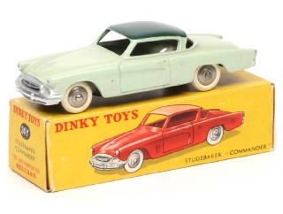 Lot 265 - DINKY TOYS (FRANCE) (1)