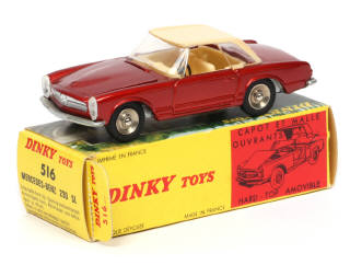 Lot 278 - DINKY TOYS (FRANCE) (1)
