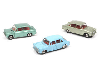 Lot 359 - DINKY TOYS (GB) (3)