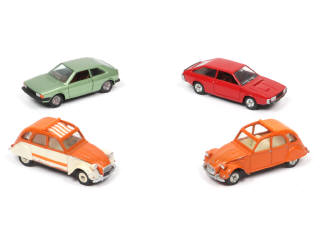 Lot 315 - DINKY TOYS (FRANCE) (4)