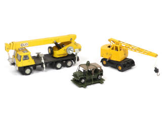 Lot 364 - DINKY TOYS (GB) (3)