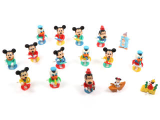 Lot 190 - DIVERS (16)