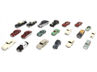 Lot 248 - DIVERS (20)