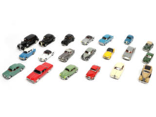 Lot 249 - DIVERS (20)