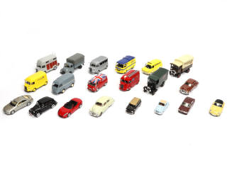 Lot 261 - DIVERS (20)