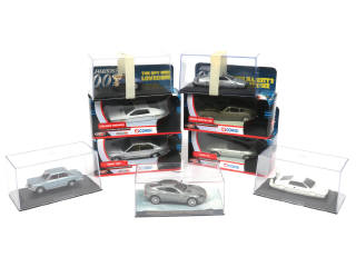 Lot 170 - DIVERS (9)