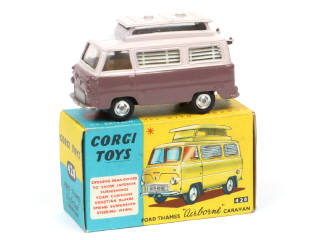 Lot 215 - CORGI TOYS (GB) (1)