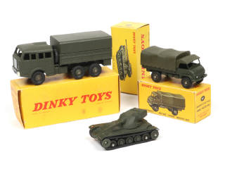 Lot 269 - DINKY TOYS (FRANCE) (3)