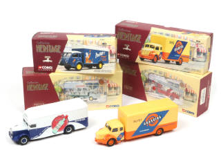 Lot 302 - CORGI TOYS (GB) (5)