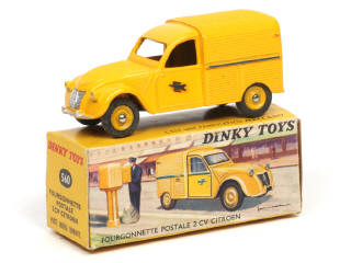 Lot 235 - DINKY TOYS (FRANCE) (1)
