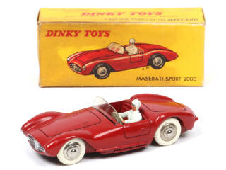 Lot 211 - DINKY TOYS (FRANCE) (1)