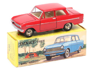 Lot 224 - DINKY TOYS (FRANCE) (1)