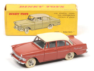 Lot 232 - DINKY TOYS (FRANCE) (1)