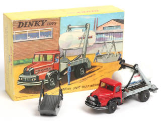 Lot 349 - DINKY TOYS (FRANCE) (1)
