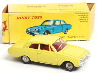 Lot 154 - DINKY TOYS (FRANCE) Série POCH (1)