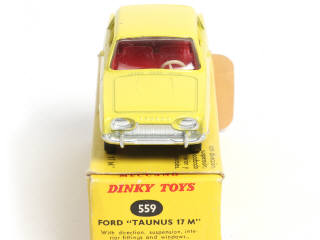 Lot 154 - DINKY TOYS (FRANCE) Série POCH (1)