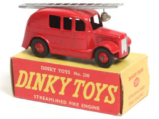 Lot 477 - DINKY TOYS (GB) (1)