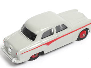 Lot 468 - DINKY TOYS (GB) (1)