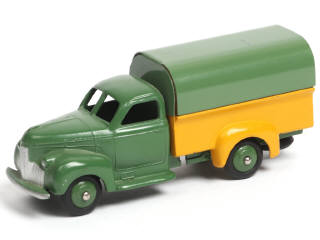 Lot 315 - DINKY TOYS (FRANCE) (1)