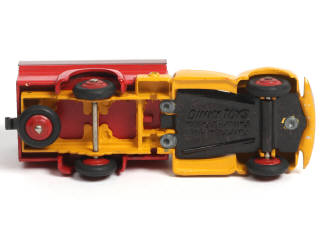 Lot 316 - DINKY TOYS (FRANCE) (1)