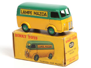 Lot 320 - DINKY TOYS (FRANCE) (1)