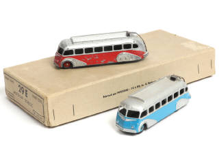 Lot 305 - DINKY TOYS (FRANCE) (3)