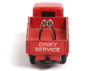 Lot 314 - DINKY TOYS (FRANCE) (1)