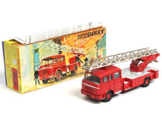 Lot 340 - DINKY TOYS (FRANCE) (1)