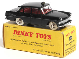 Lot 263 - DINKY TOYS (FRANCE) (1)