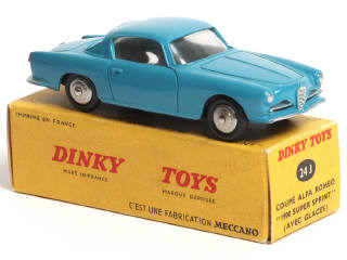 Lot 196 - DINKY TOYS (FRANCE) (1)
