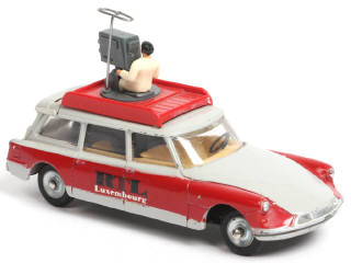 Lot 174 - DINKY TOYS (FRANCE) (1)