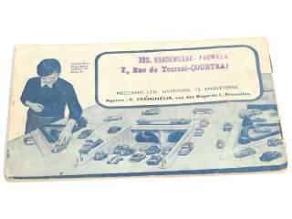 Lot 367 - DINKY TOYS (GB) (1)