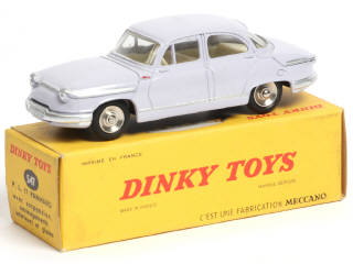 Lot 223 - DINKY TOYS (FRANCE) (1)