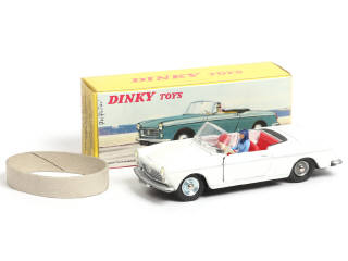 Lot 239 - DINKY TOYS (FRANCE) (1)
