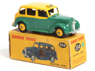 Lot 476 - DINKY TOYS (GB) (1)