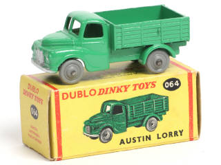 Lot 376 - DINKY TOYS (GB) (1)