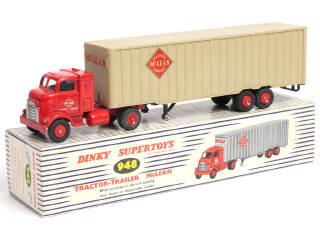 Lot 565 - DINKY TOYS (GB) (1)