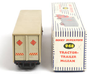Lot 565 - DINKY TOYS (GB) (1)