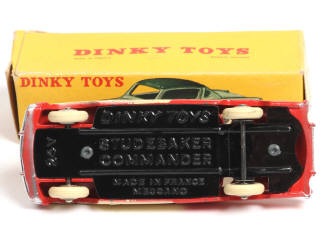 Lot 206 - DINKY TOYS (FRANCE) (1)