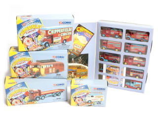 Lot 275 - CORGI TOYS (GB) (5)
