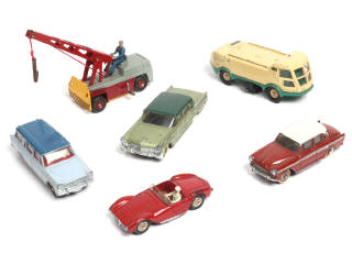Lot 247 - DINKY TOYS (FRANCE) (6)