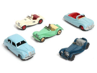 Lot 183 - DINKY TOYS (GB) (5)