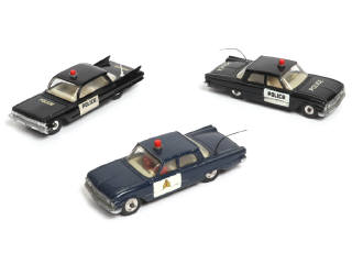 Lot 175 - DINKY TOYS (GB) (3)
